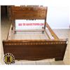 Image 2 : VINTAGE DOUBLE BED WOODEN BEDFRAME