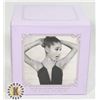 Image 1 : ARI: BY ARIANA GRANDE  50ML