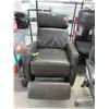 Image 1 : Power Reclining Arm Chair - Store Return