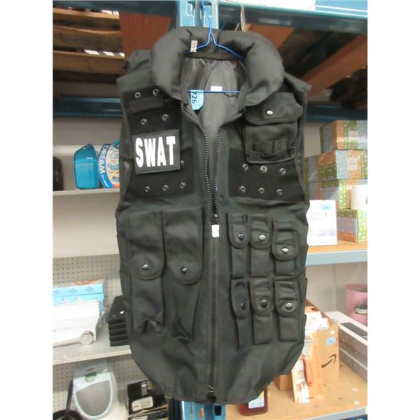 New Tactical Vest with SWAT Patch