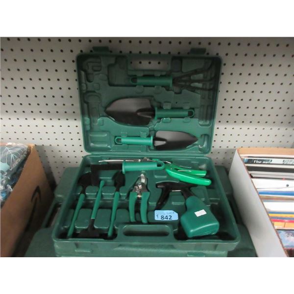 4 Gardening Tool Kits in Cases