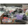 Image 1 : Box of Assorted Amazon Overstock Goods