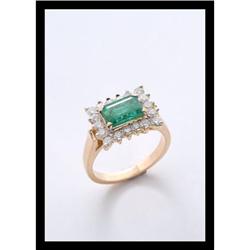 BEAUTIFUL DIAMOND AND EMERALD YELLOW GOLD RING.#2207640
