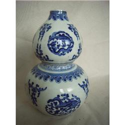 chinese blue and white porcelain vase #2190054