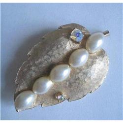 Coro Signed Aurora Borealis Leaf Brooch #2226549