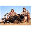 Image 1 : HORNS AFRICA SAFARIS Trophy Cape Buffalo Hunt
