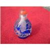 Image 1 : Bi-color Peking glass snuff bottle featuring a #2176320