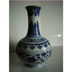 chinese blue and white porcelain vase #2189065