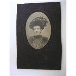 OLD VICTORIAN PHOTOGRAPH - ELEGANT LADY #2215769