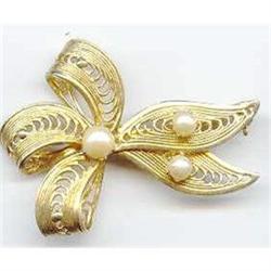 SALE Vintage Pin with cultured Pearls #2216945