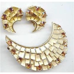 SALE Lisner Pin and Clip on Earrings and#2217458