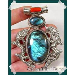 The finest Labradorite DRAGON on the NET #2218081