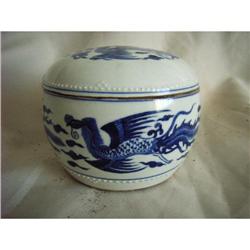 chinese porcelain jar #2234334