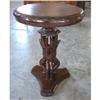 Image 1 : ANTIQUE STYLE RELIEF FROG ACCENT END TABLE  #2234990