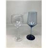 Image 1 : Lot Of 2 Wine Glasses