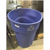 Image 1 : Rubbermaid Roughneck 32 Gallon Bin w/ Wheels