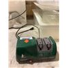 Image 2 : Chef's Choice EdgeCraft Electric Knife Sharpener