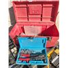 Image 3 : Tool Box & Tools