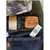 Image 1 : Levi Strauss Red Tab Size 40-32   More