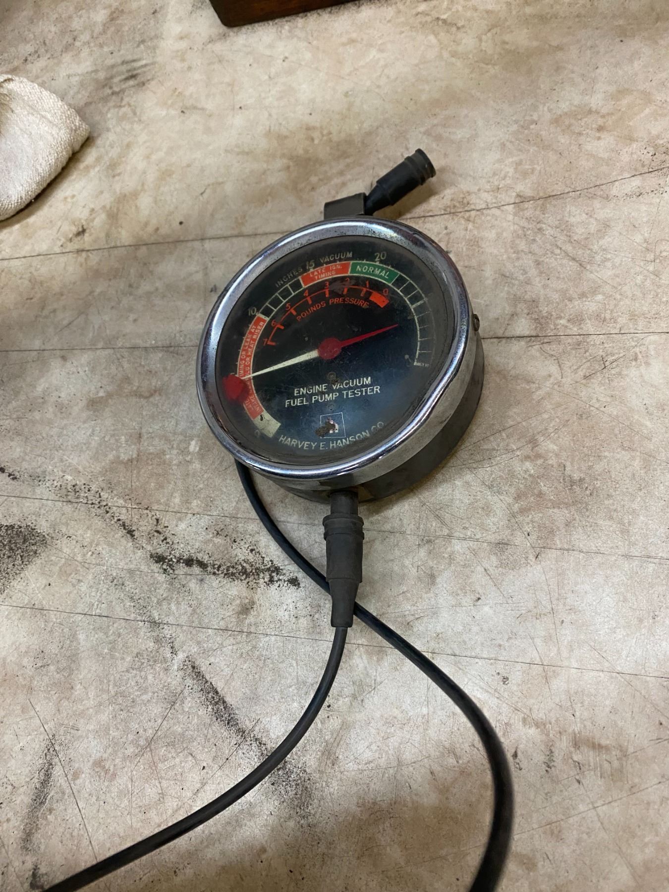 Engine vacuum fuel pump tester