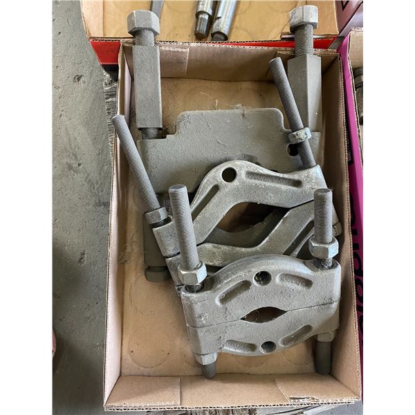 Split bearing pullers