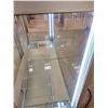 Image 5 : 5 FT X 22" X 40" HIGH QUALITY ILLUMINATED GLASS SHOWCASE