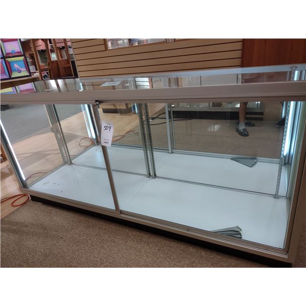 7 FT X 22" X 40" BERG ILLUMINATED GLASS SHOWCASE