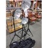 Image 1 : LOT OF IMPACT CAMERA/PHOTO LIGHTING
