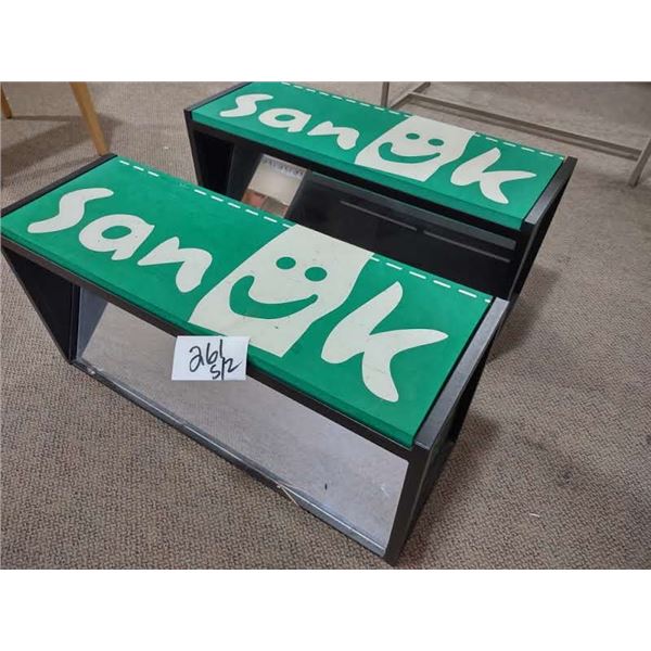 SANUK SHOE BENCH W/ MIRROR, FOAM SEAT