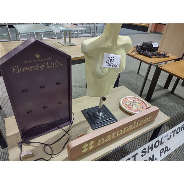 4 PC DISPLAY LOT