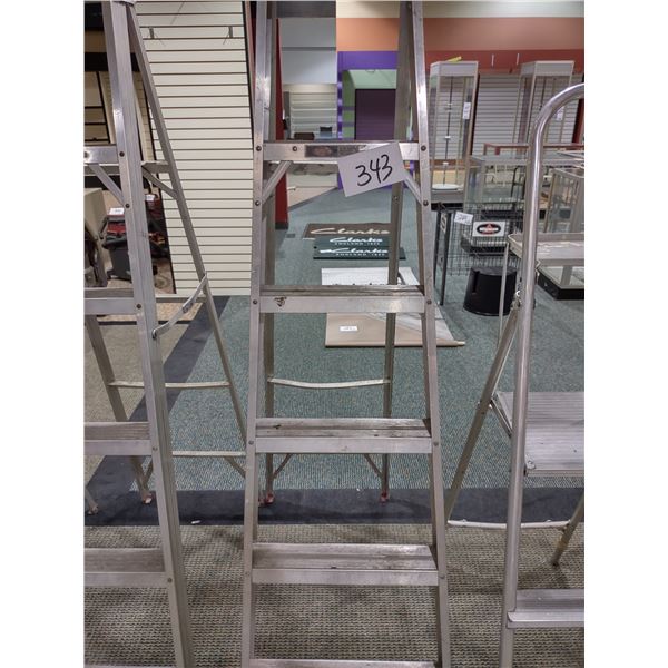 USA 6 FT ALUMINUM STEP LADDER