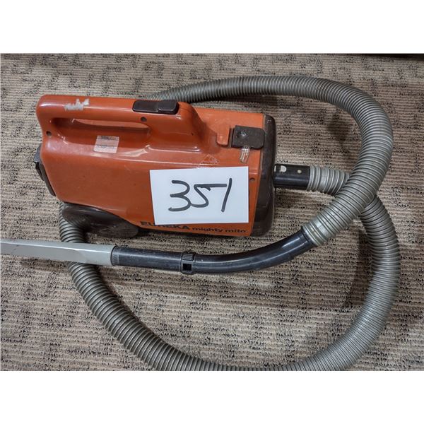 EUREKA MIGHTY MITE SWEEPER, WORKS