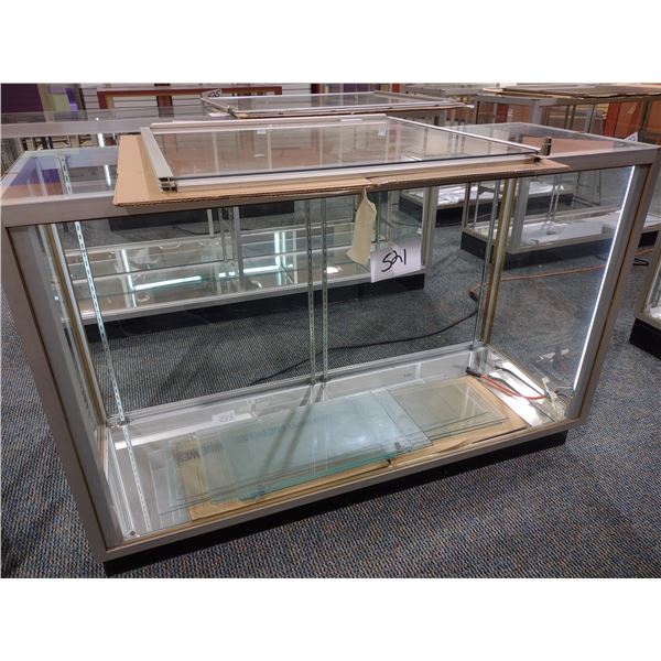 5 FT ELECTRIC LIGHT UP GLASS RETAIL DISPLAY UNIT