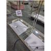 Image 2 : 5 FT ELECTRIC LIGHT UP GLASS RETAIL DISPLAY UNIT