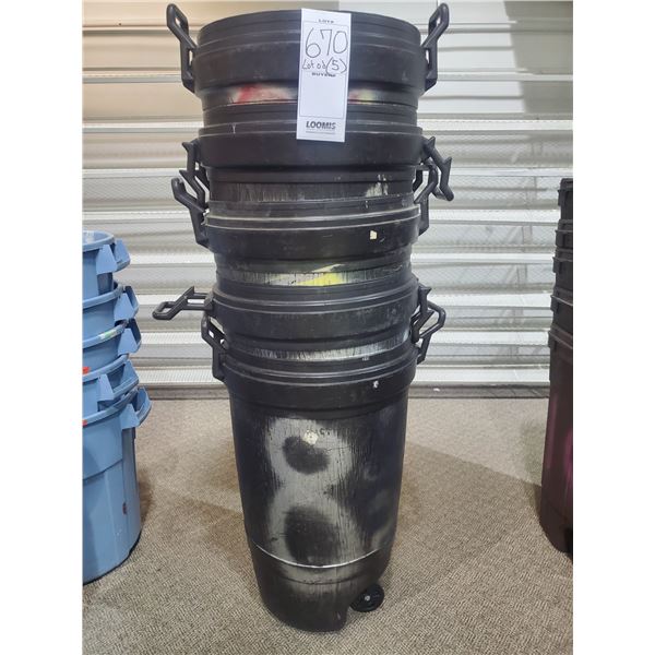 5 PLASTIC GARBAGE CANS W/ WHEELS