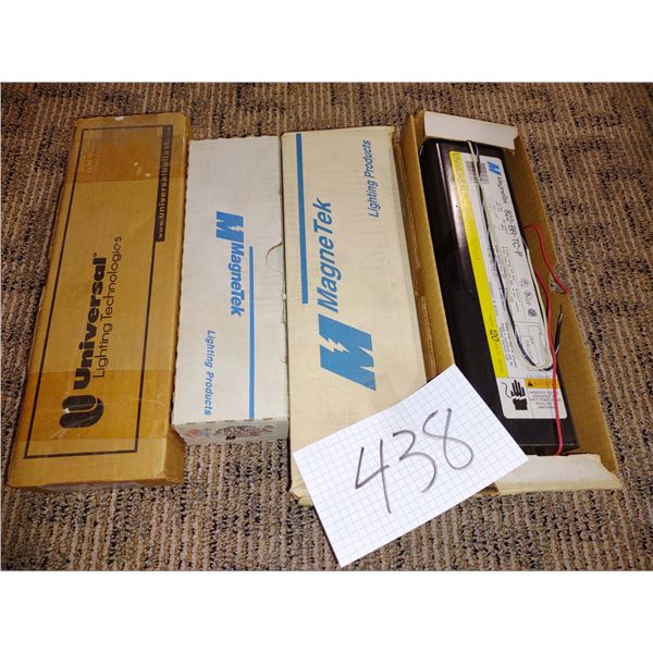 LOT OF 4 UNIVERSAL MAGENTIC LIGHTING BALLASTS