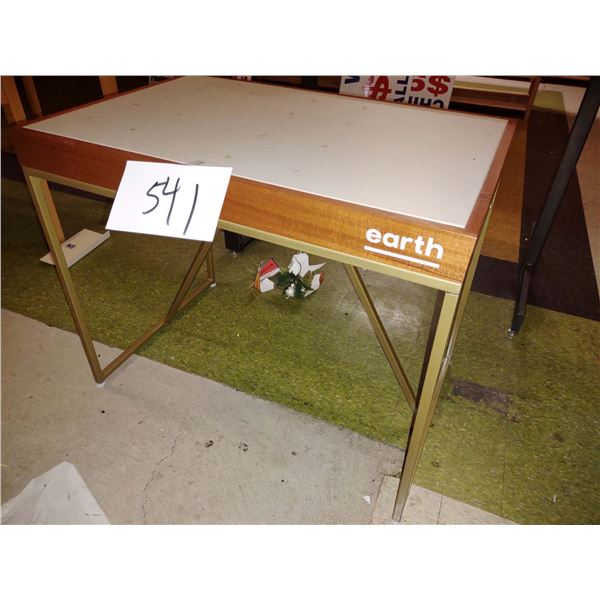 EARTH WOOD TOP TABLE W/ METAL LEGS