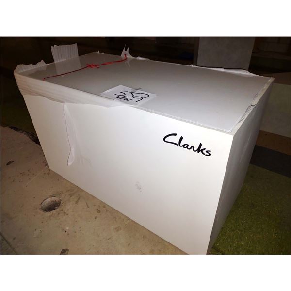 NEW CLARKS PLATFORM DISPLAY