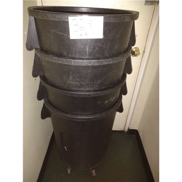 COMMERCIAL TRASH CANS ON WHEELS (X4)