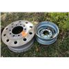 Image 1 : 1 Aluminum 24.5 Rim & 1 8 Bolt Rim