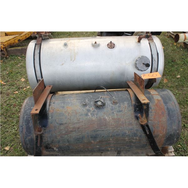 2 Hyd Tanks, 1 is Aluminum