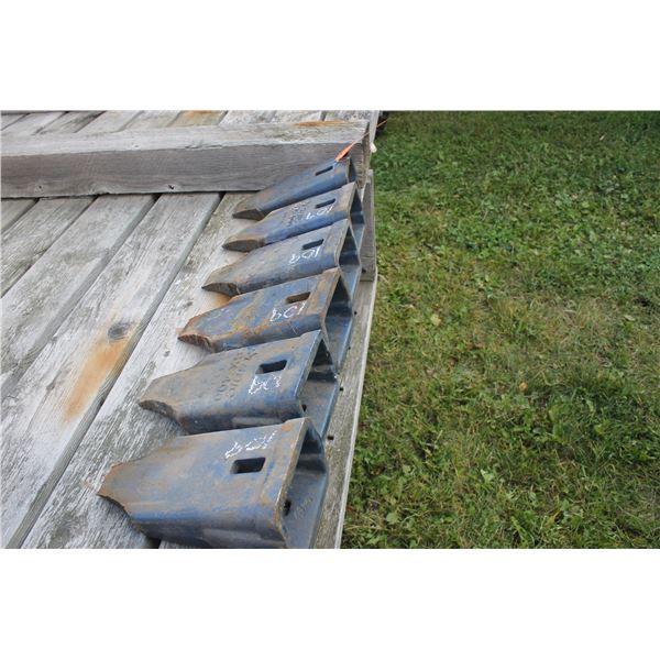 6 Bucket Teeth to Fit Weldco Beals Bucket