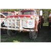 Image 1 : 1978 Ford F600, 4X4, V8 Auto, 11.00 X 20 Tires, Runs, c/w Atlas 3006 Picker 6 Ton,c/w Deck & Air tan