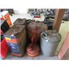 Image 1 : 5 Vintage Metal Gas and Oil Cans