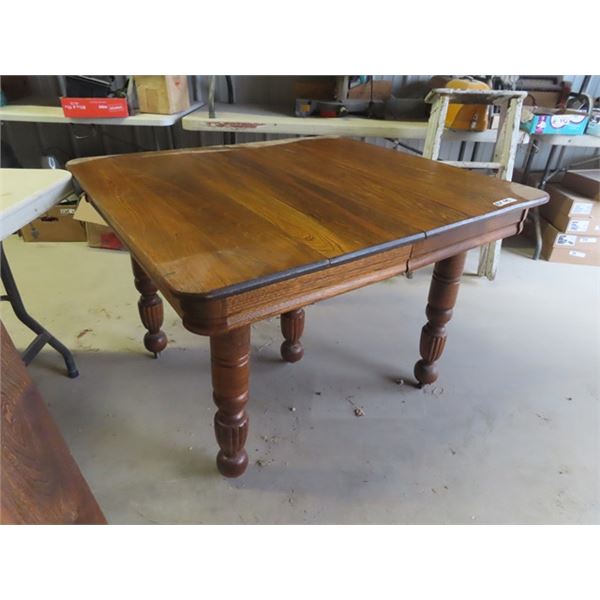 Wooden 5 Legged Table 40" x 44" Plus 2x 10 Leaves