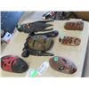 Image 1 : 6 Vintage Wood Carved Ethnic Masks