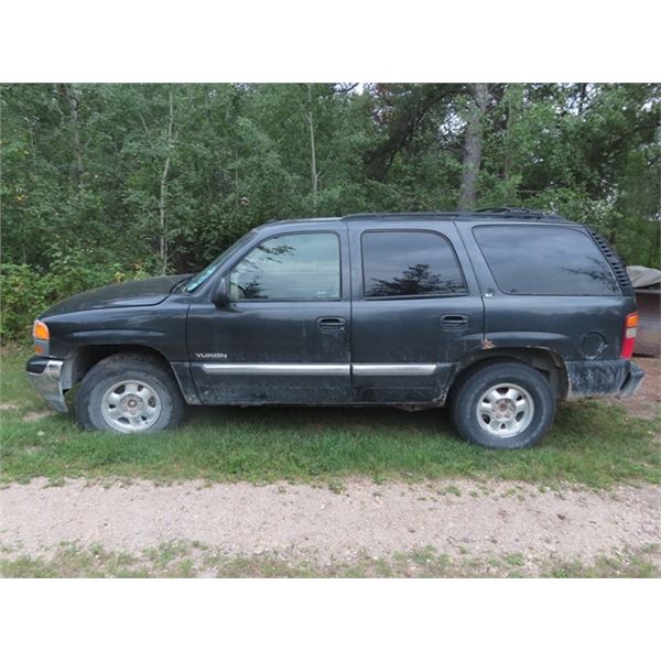 02 GMC Yukon 4x4 SLT- Runs w TOD Items Located in Woodridge, MB, Contact Glen for Viewing, Direction