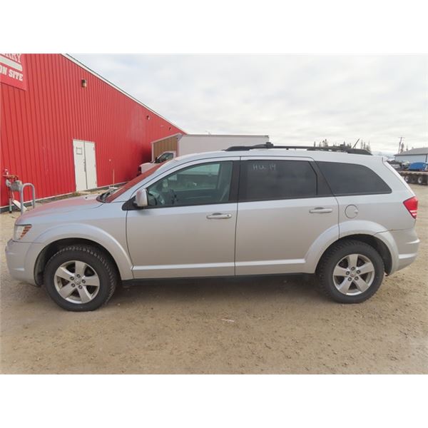 2009 Dodge Journey SXT - 7 Passenger Sport Utility -4 Door 6 Cyl -3.5 L w Sunroof, New TIres - Appro