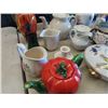 Image 4 : Vases, Teapots, Creamers, Medalta 1 PT Crock Jug, Porcelain, Casserole Dish & More