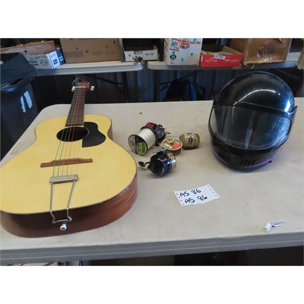 Guitar - Ranger Show Helmut & Fishing Reels